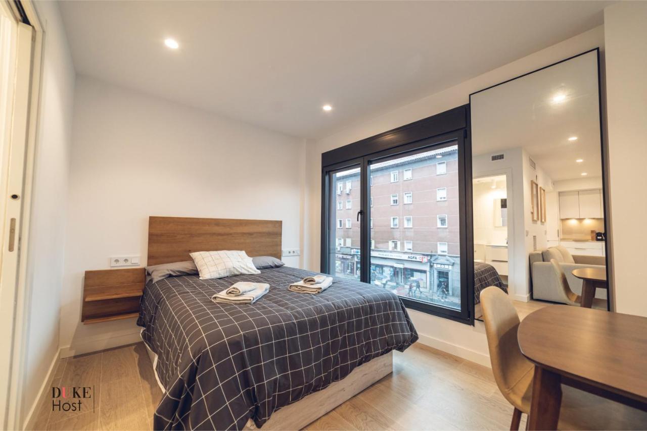 Castilla Luxury A Apartments Madrid Exterior photo