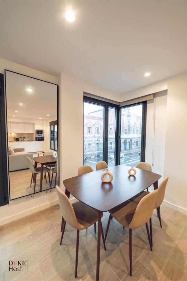 Castilla Luxury A Apartments Madrid Exterior photo